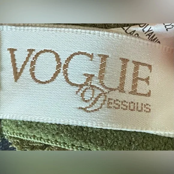 NWOT Vogue GRN Lightly Lined Underwire, 34C *P1074 - Picture 5 of 6